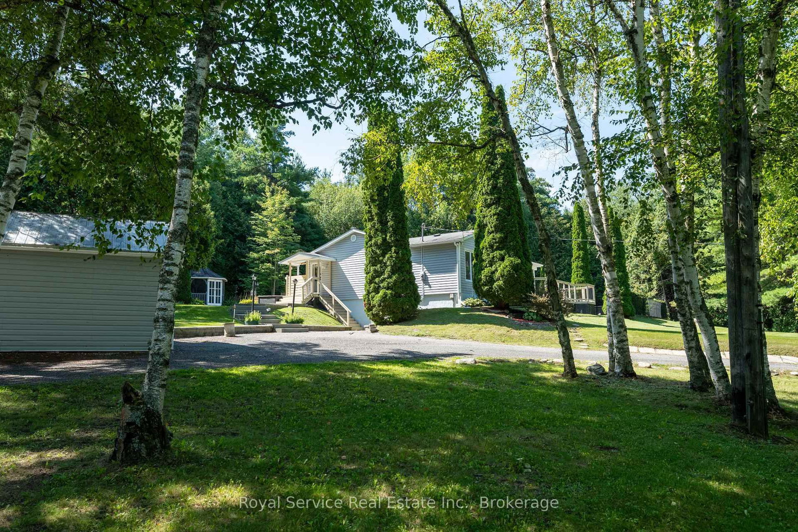 7251 Cavan Road • Hamilton Township, ON photo 4