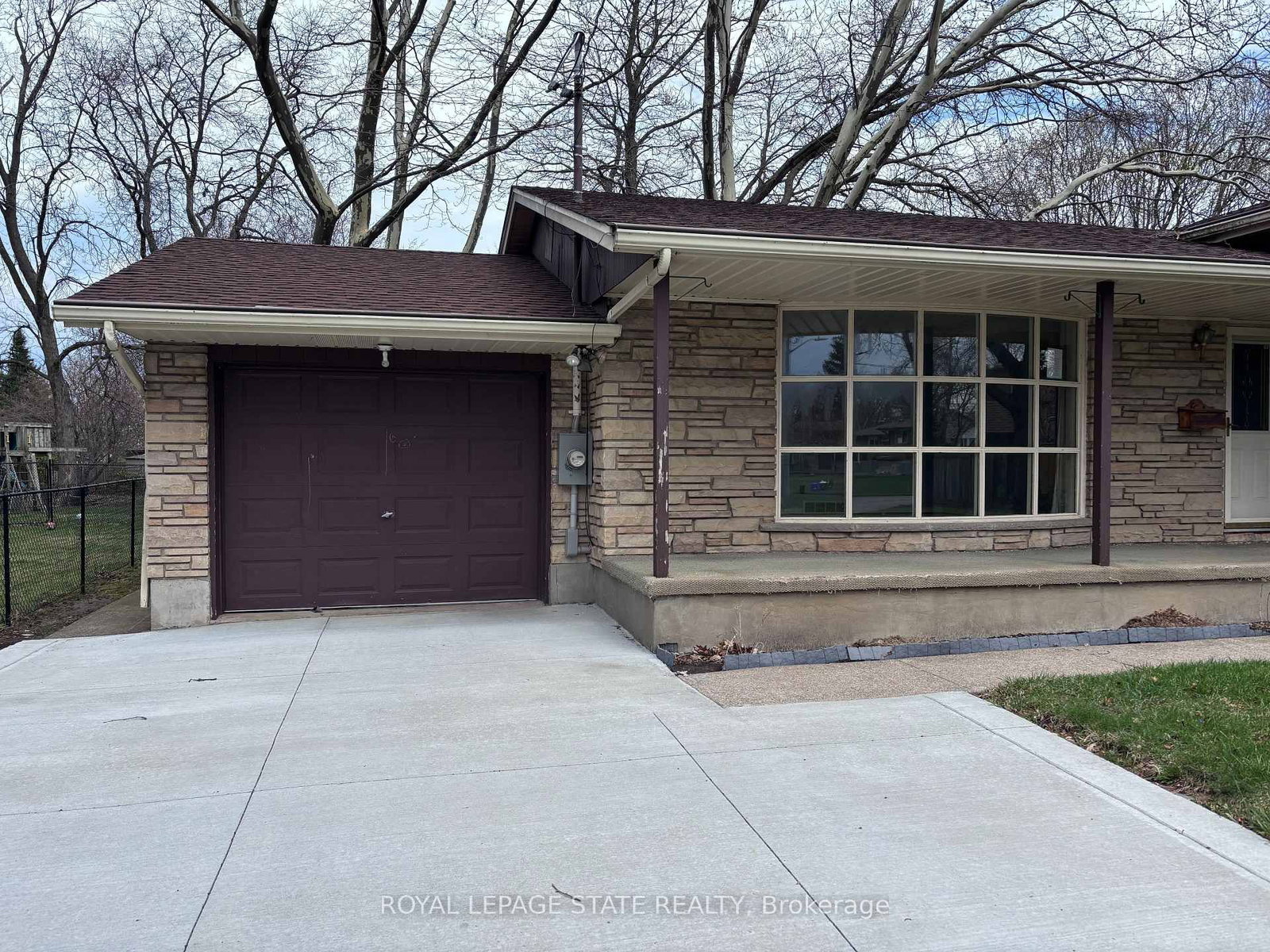 4 Beechwood Court • St. Catharines, ON photo 4