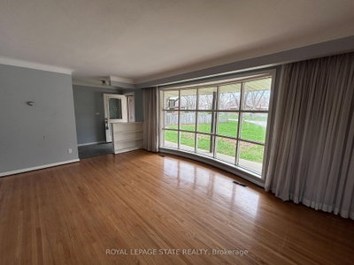 4 Beechwood Court • St. Catharines, ON photo 8