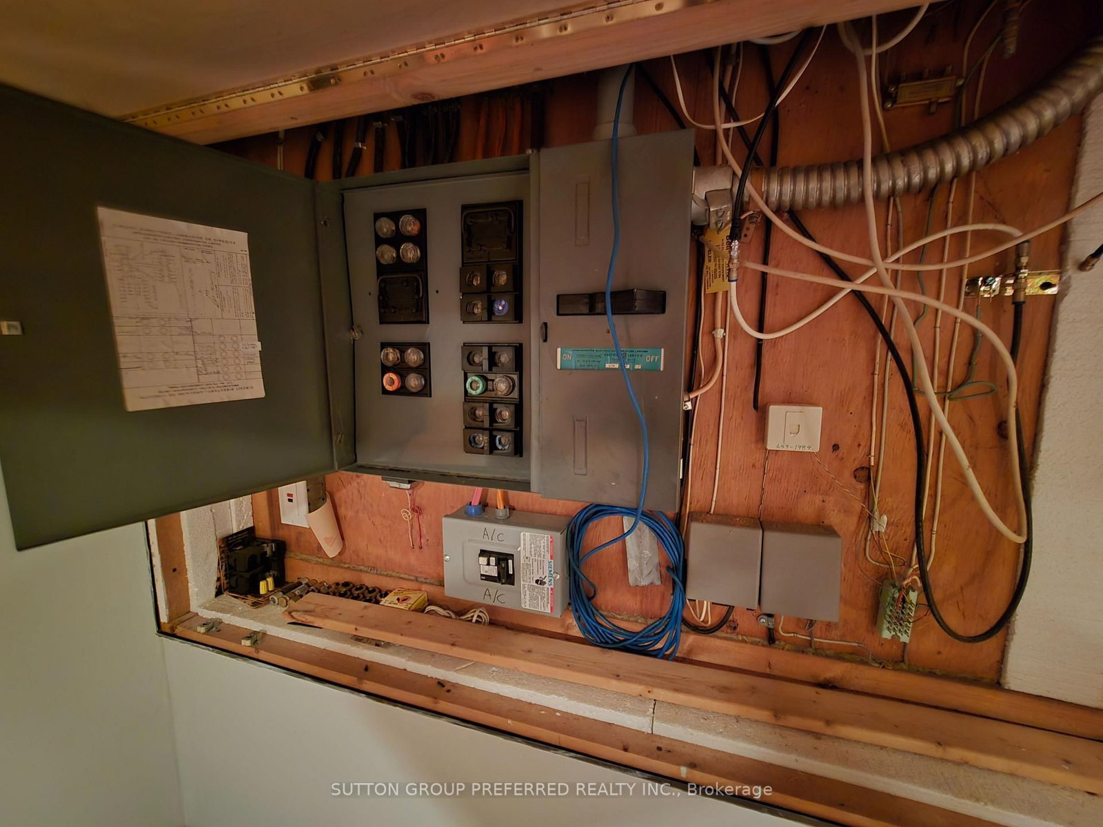 383 Ferndale Avenue • London South, ON photo 21