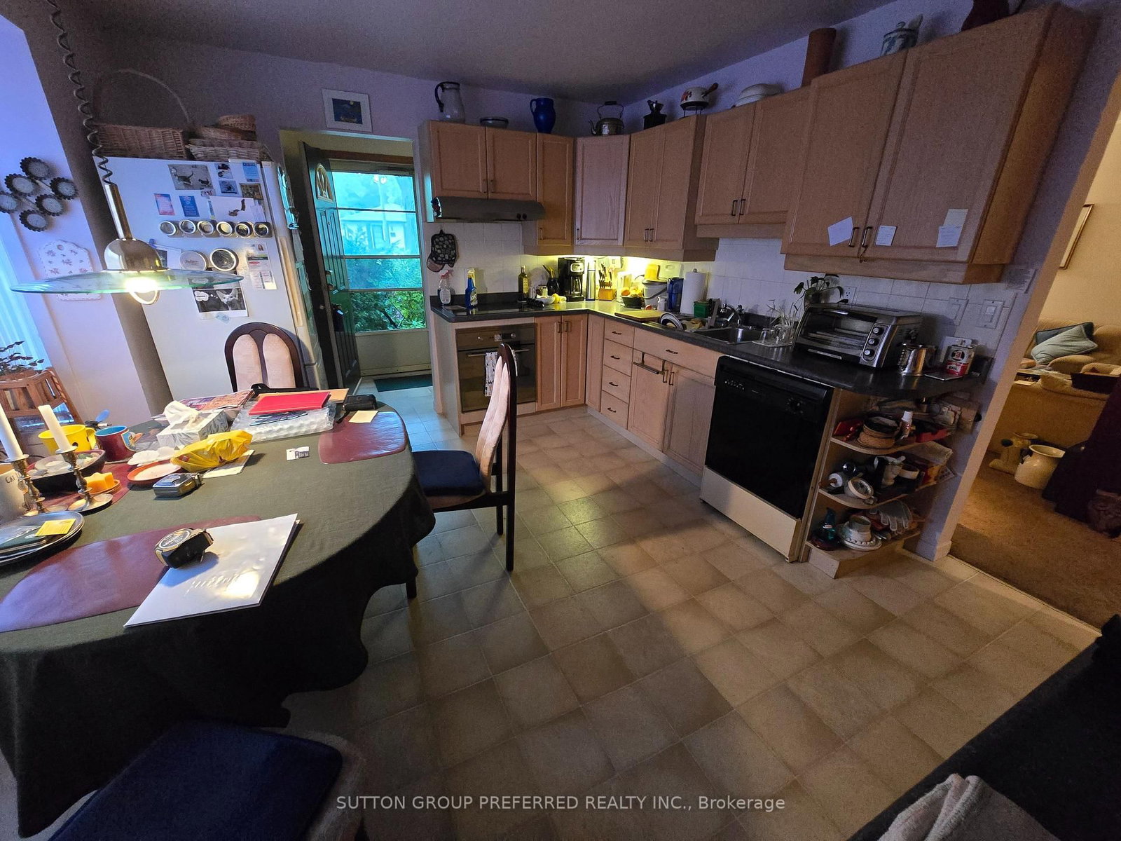 383 Ferndale Avenue • London South, ON photo 3
