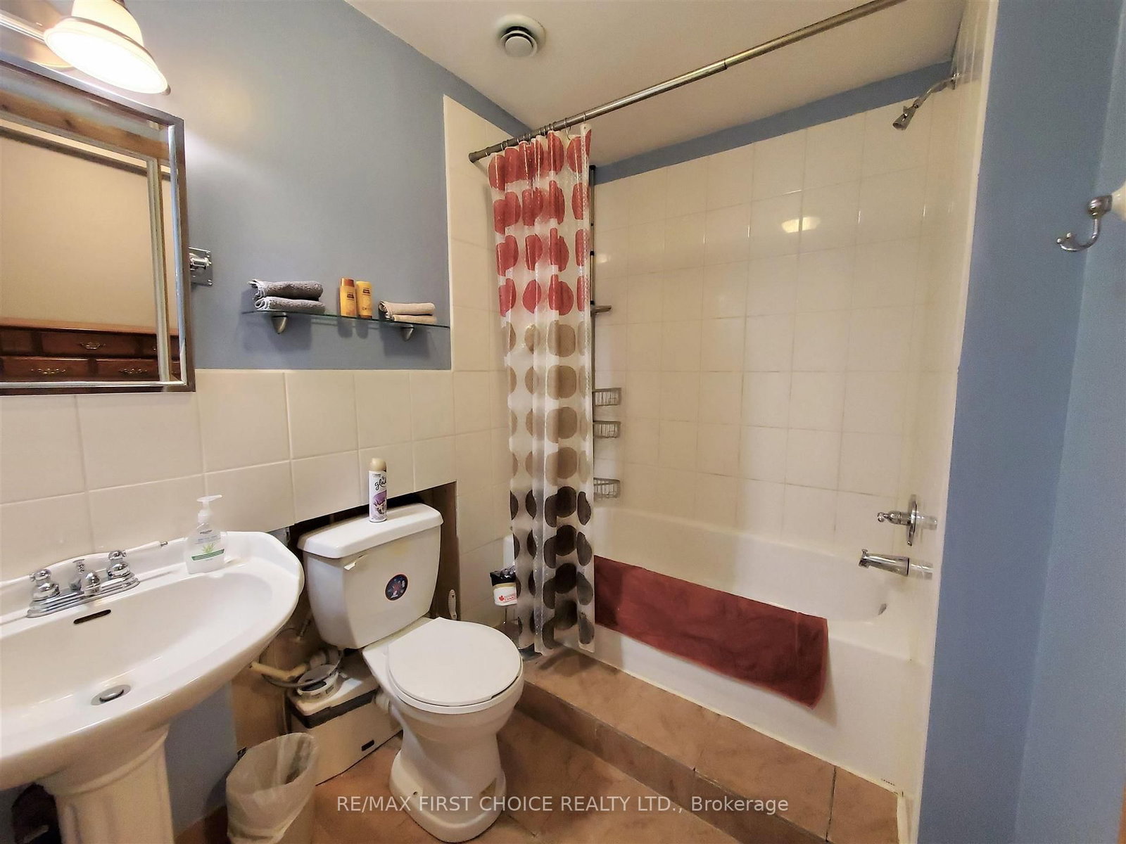 100 Queen Street • Chapple, ON photo 30