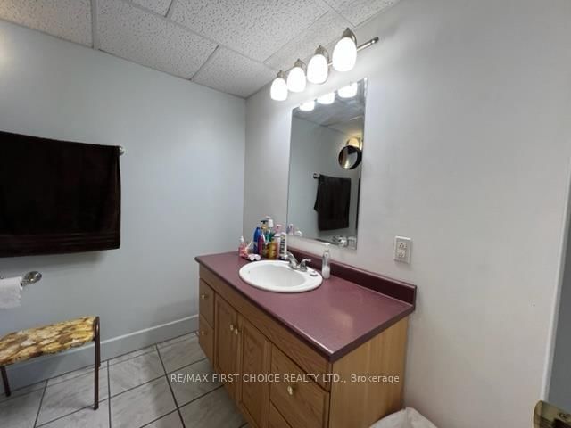 100 Queen Street • Chapple, ON photo 37