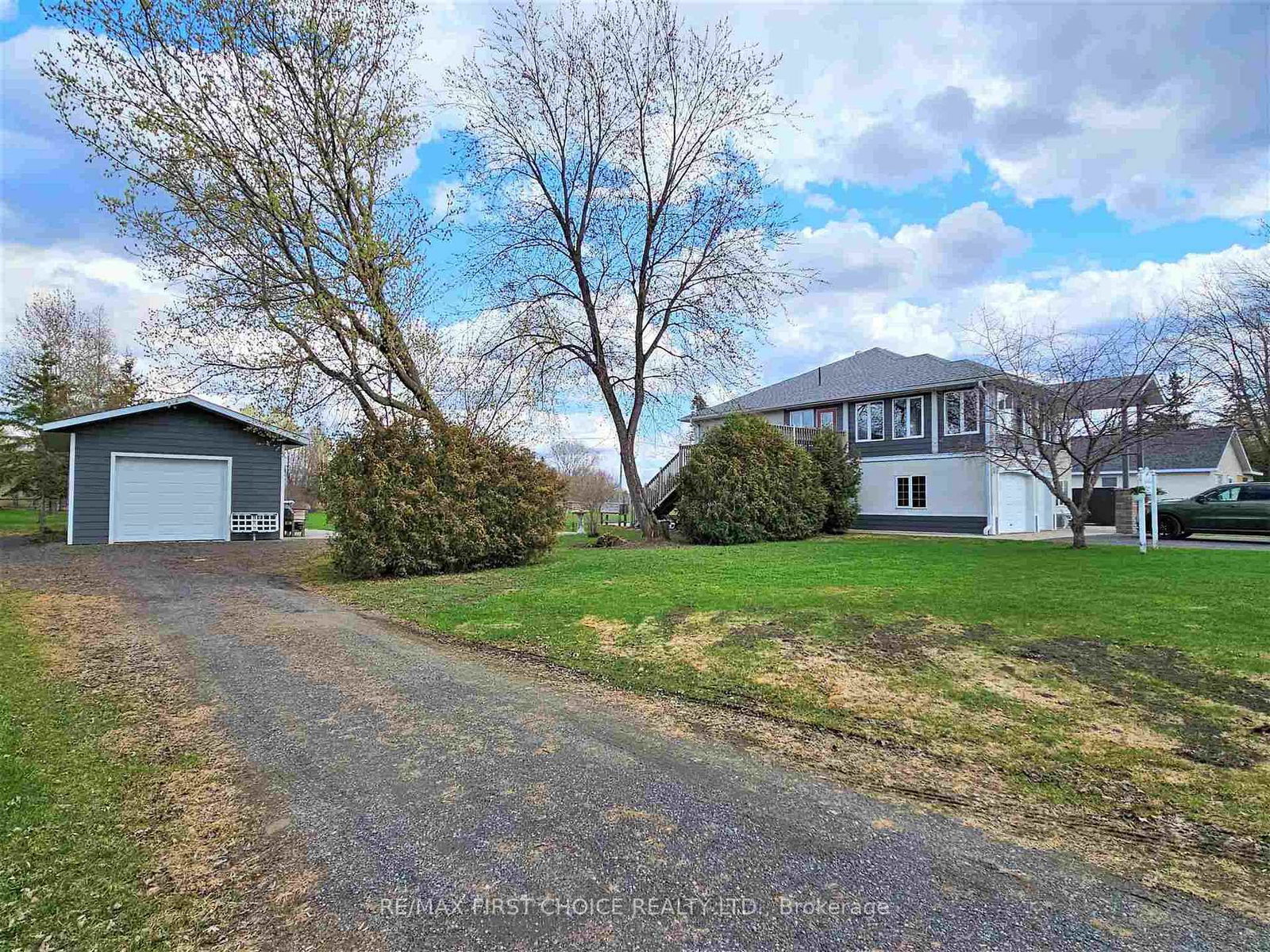 100 Queen Street • Chapple, ON photo 38