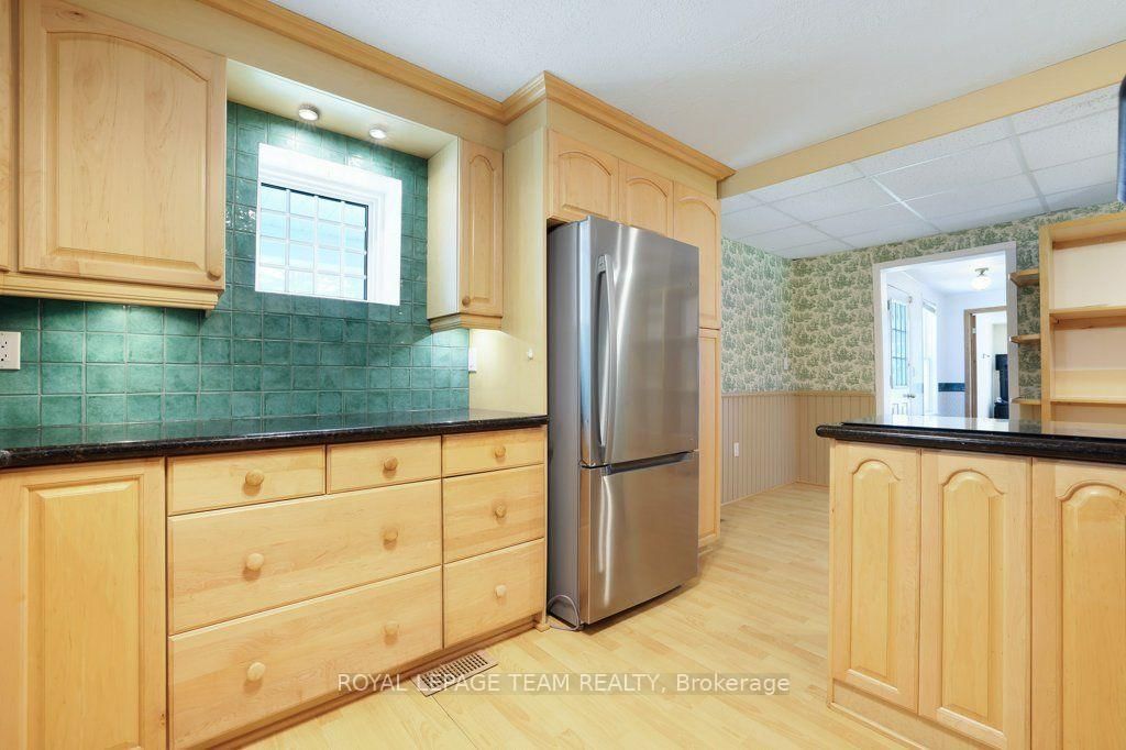 254 Blakeney Road • Almonte, ON photo 18