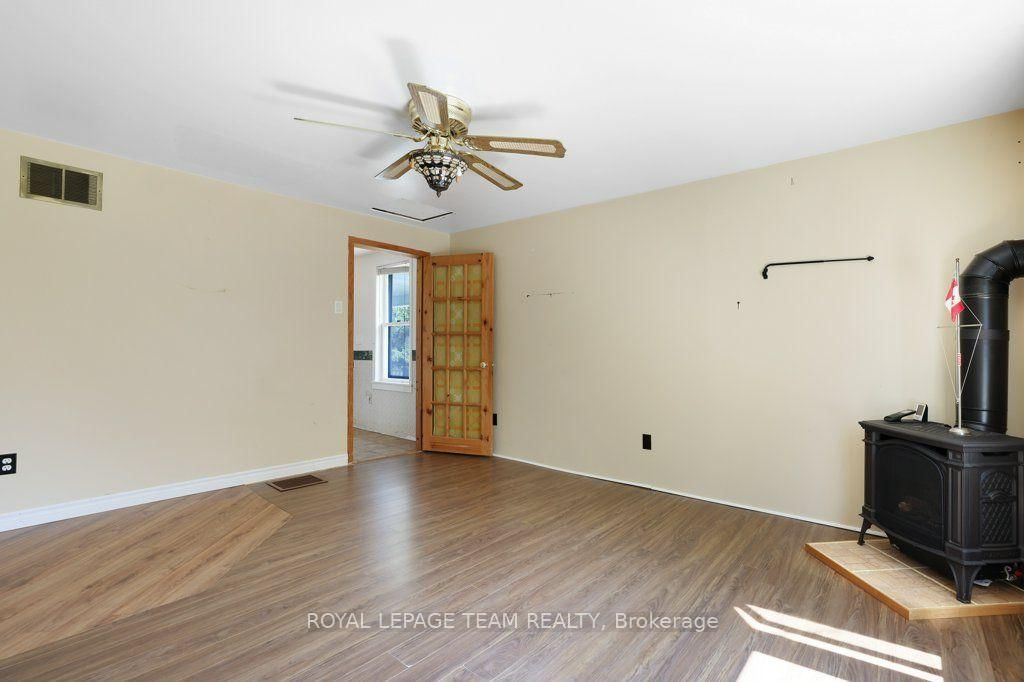 254 Blakeney Road • Almonte, ON photo 9