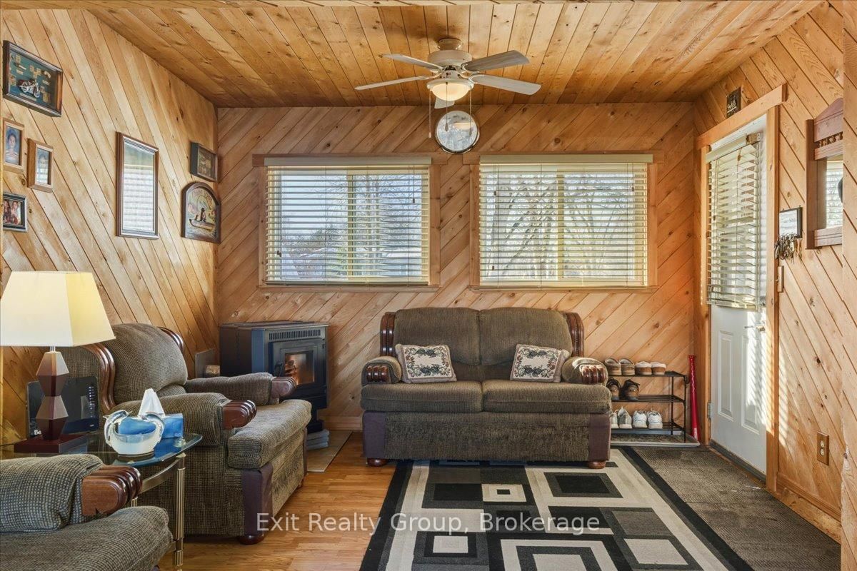 33 Willow Point Road • Brighton, ON photo 13