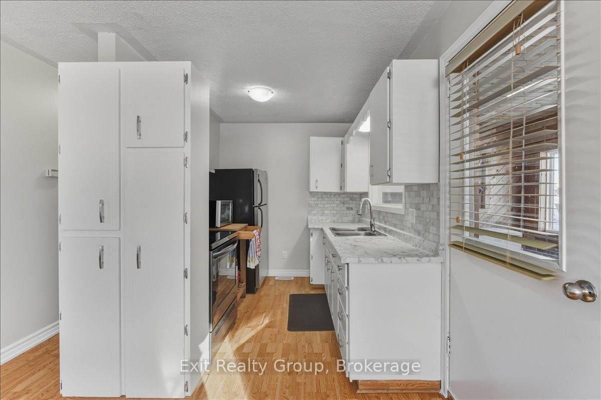 33 Willow Point Road • Brighton, ON photo 5