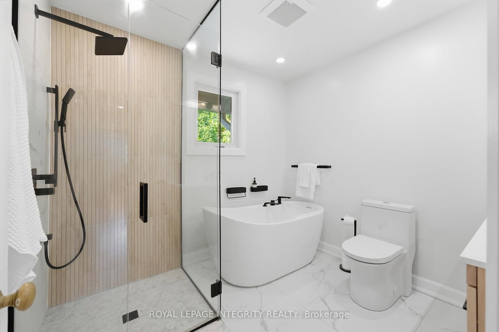 61 Fentiman Avenue • Ottawa, ON photo 25