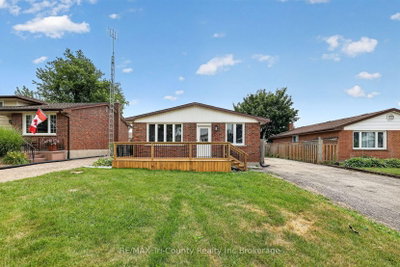 61 Airey Avenue • St. Thomas, ON photo 2