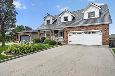 948 Smithside Court • Peterborough, ON photo 2