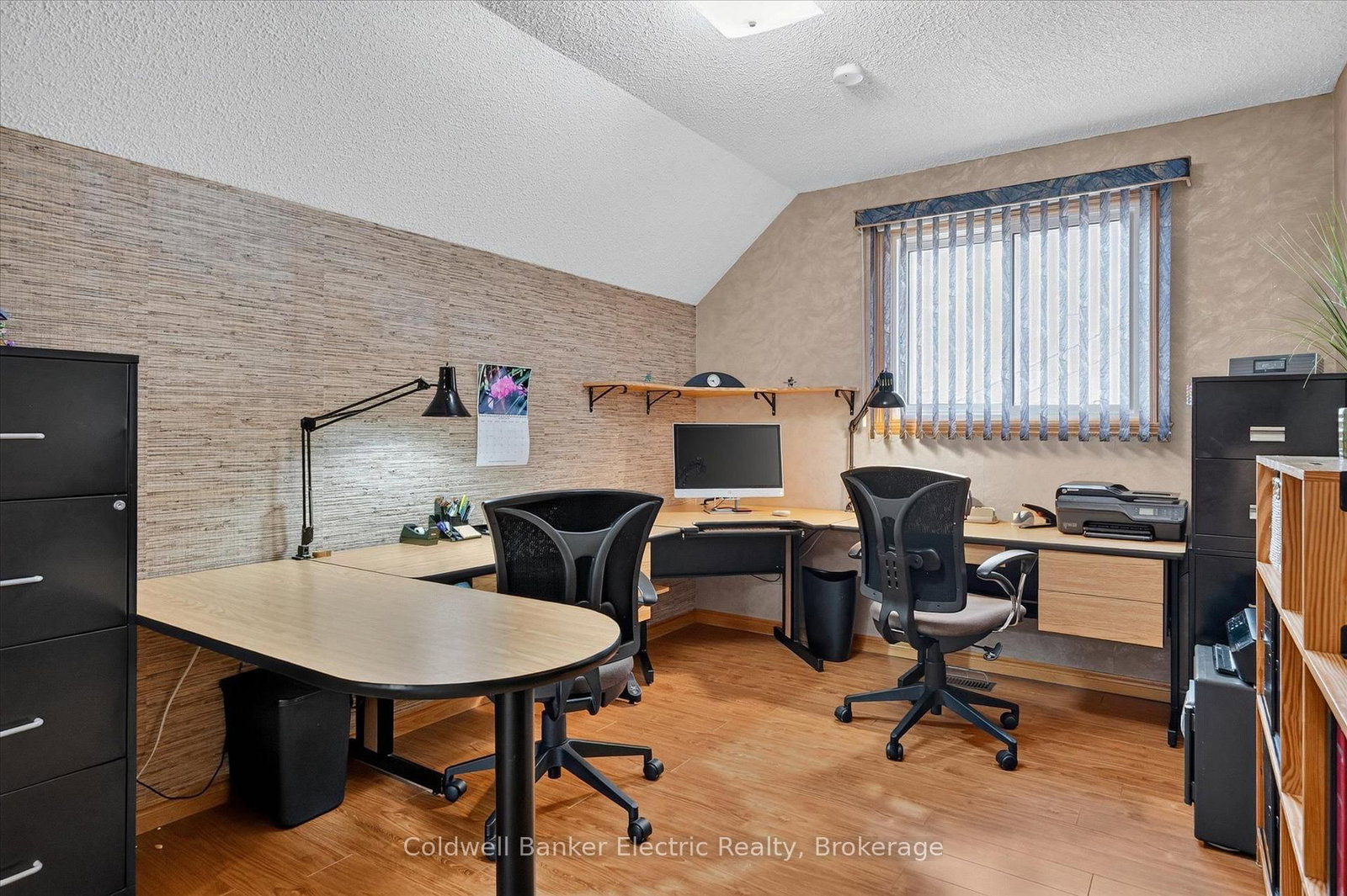 948 Smithside Court • Peterborough, ON photo 25