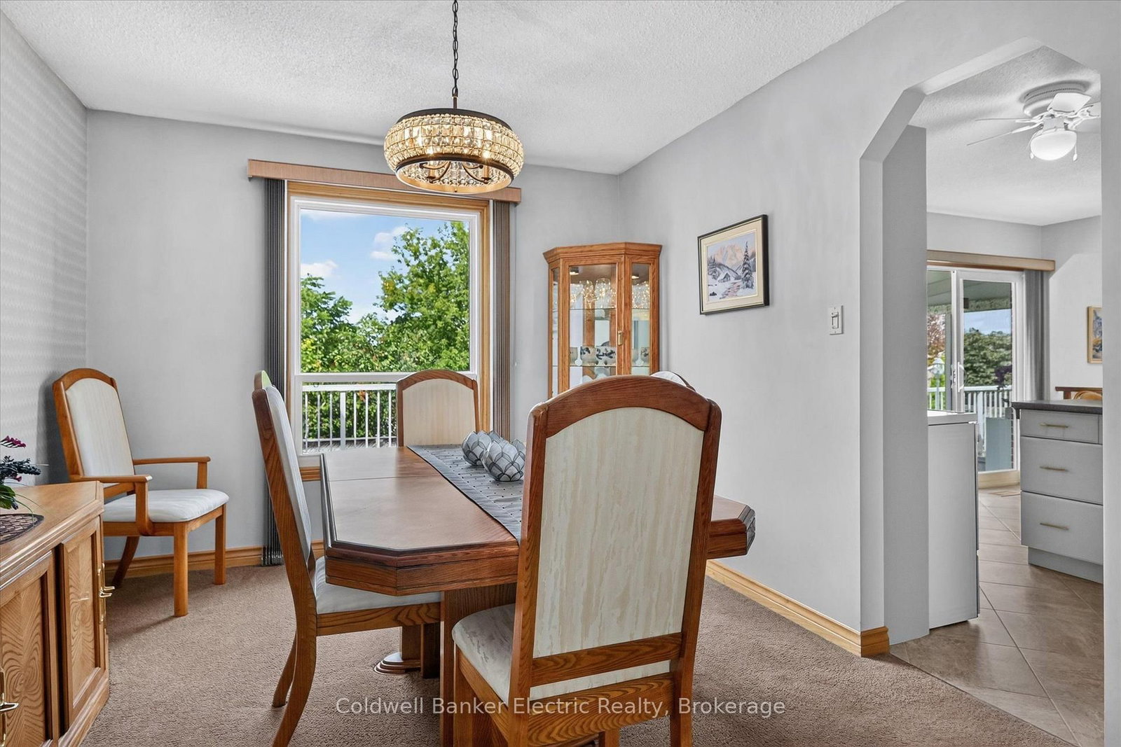 948 Smithside Court • Peterborough, ON photo 5