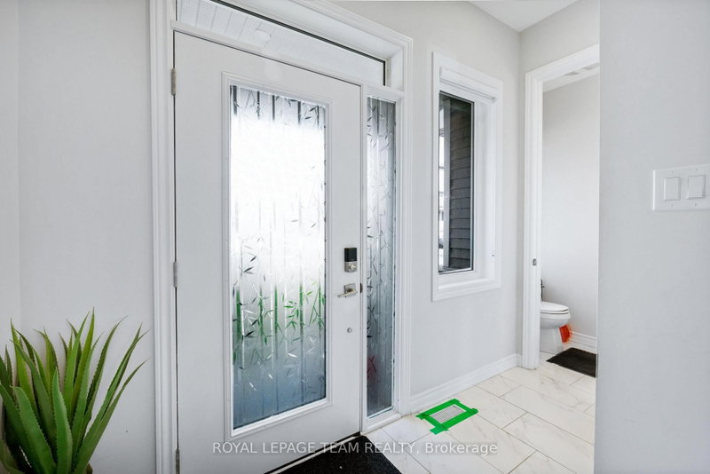 4124 Obsidian St photo 4