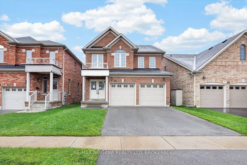 12 Fred Fisher Crescent