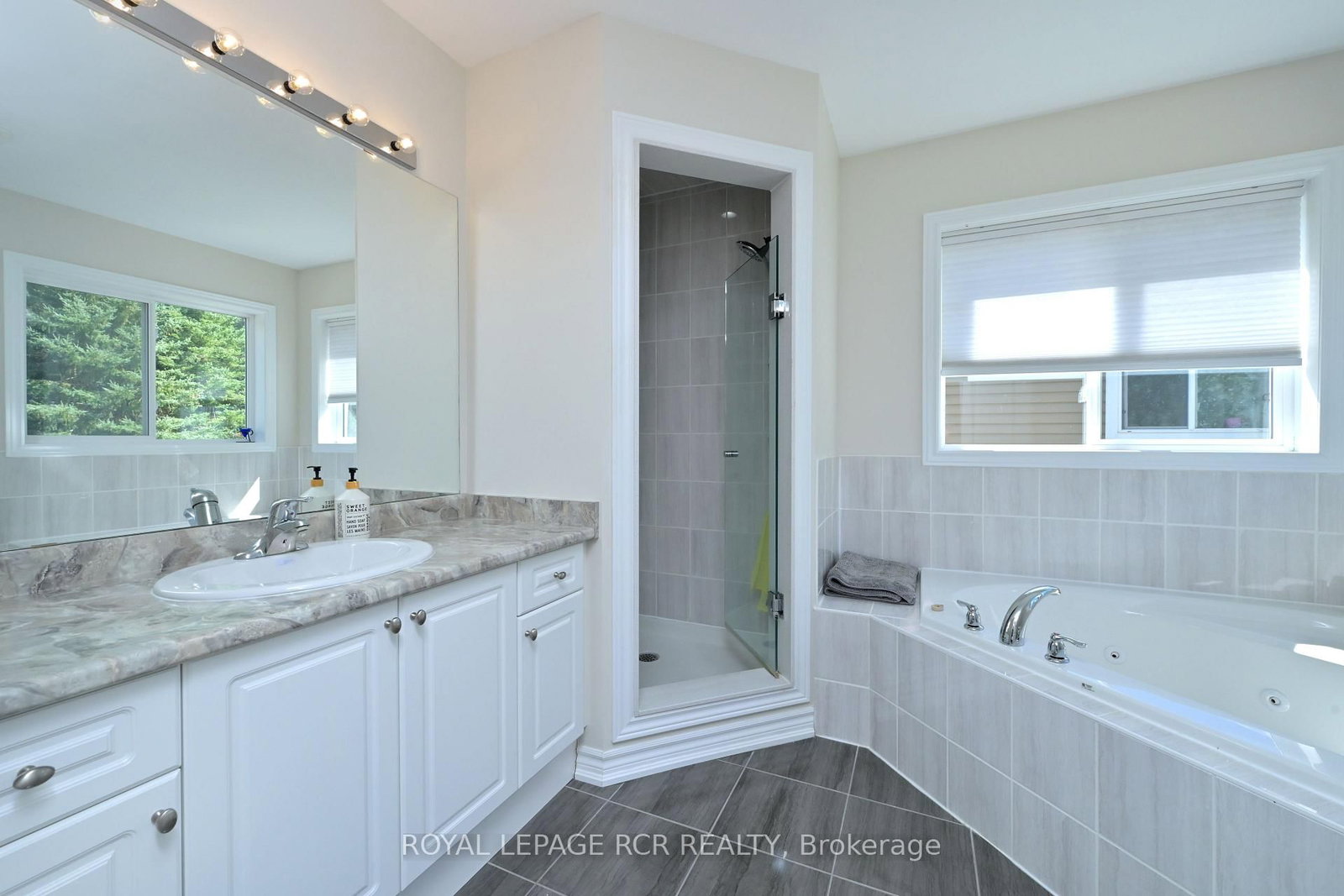 769 Halbert Drive • Shelburne, ON photo 19