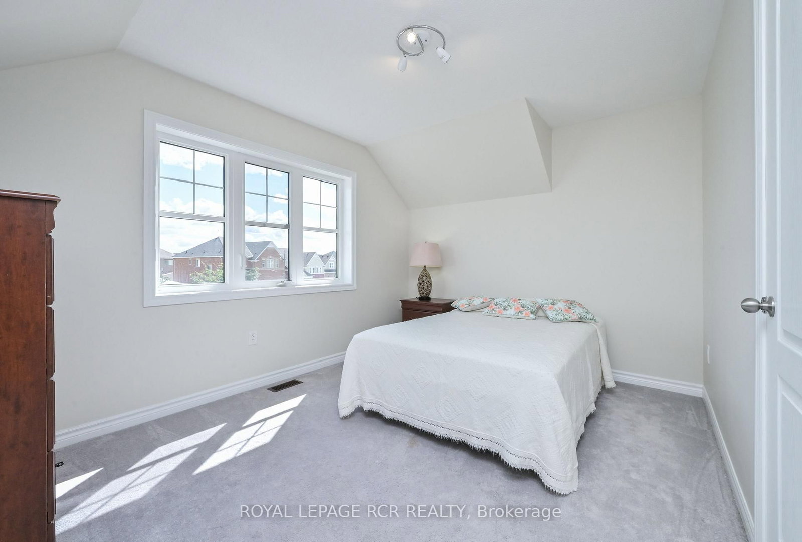 769 Halbert Drive • Shelburne, ON photo 21