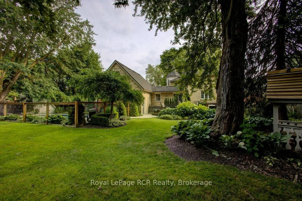 116 Walton Street • Wellington North, ON photo 30