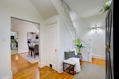 116 Walton Street • Wellington North, ON photo 4