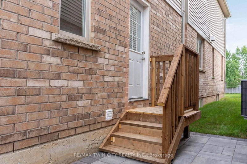 53 Creek Ridge Street