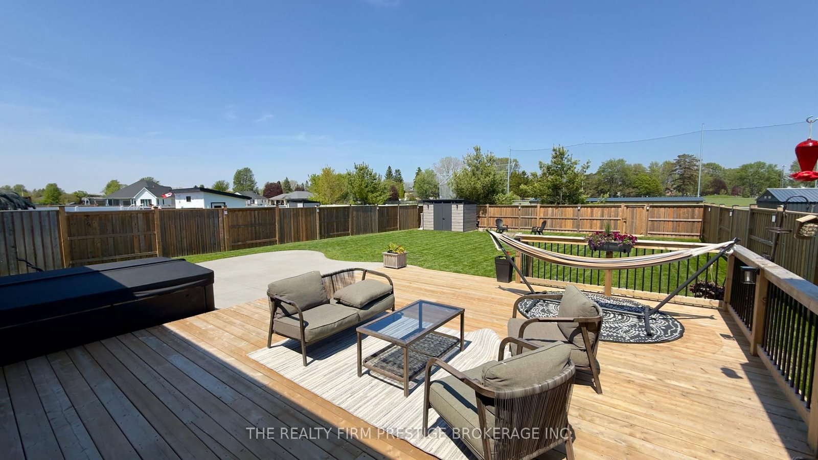 213 Leitch Street • Dutton/Dunwich, ON photo 23
