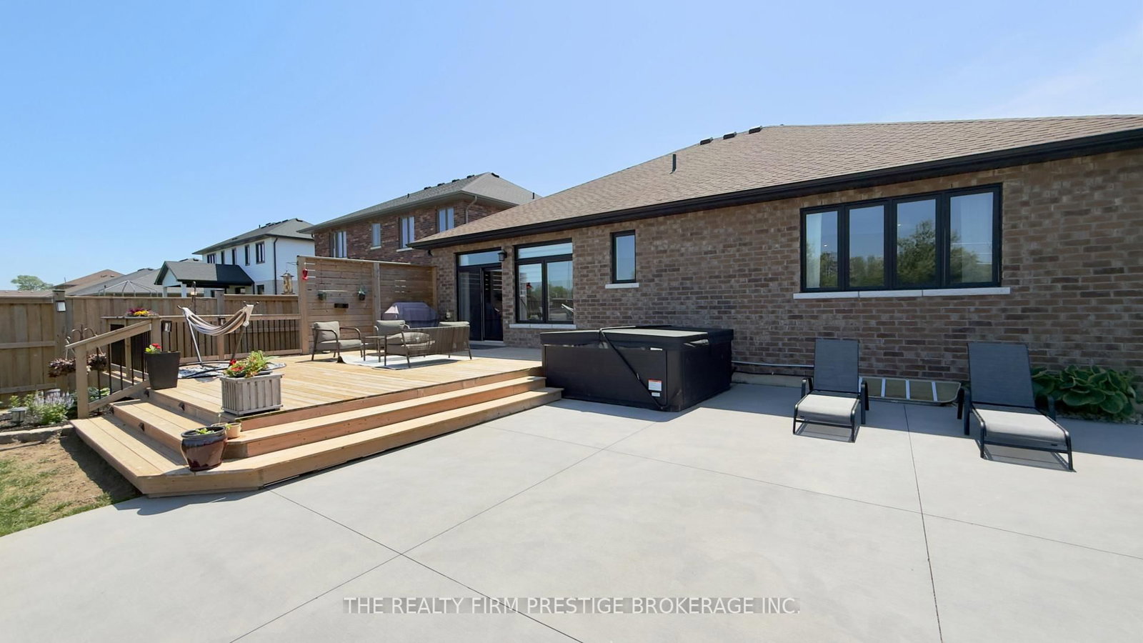 213 Leitch Street • Dutton/Dunwich, ON photo 25