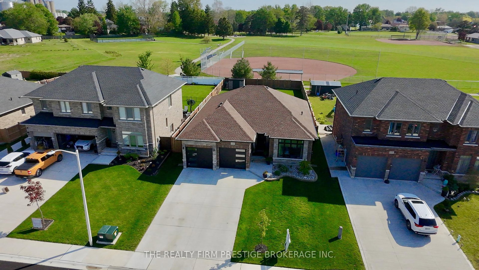 213 Leitch Street • Dutton/Dunwich, ON photo 28