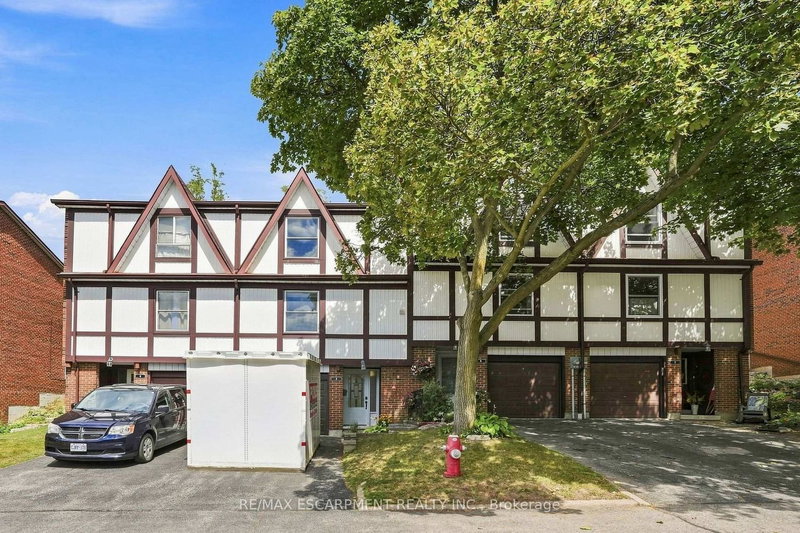 33 - 3 Burdock Lane