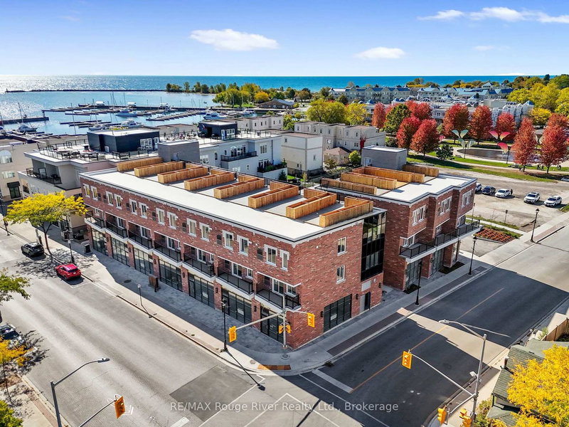 185 Division St photo 1