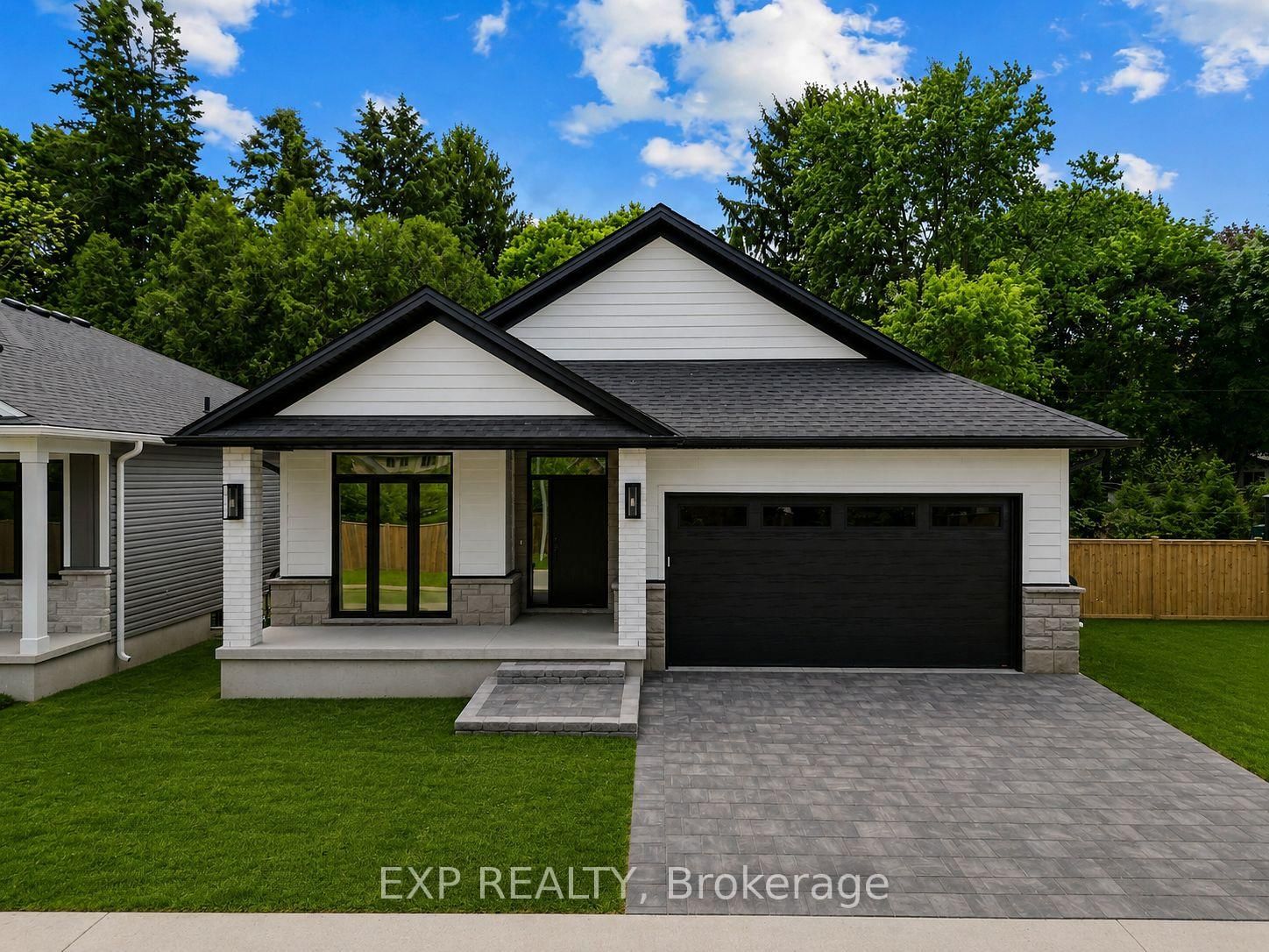 Lot 11 Head Street N • Strathroy-Caradoc, ON photo 1