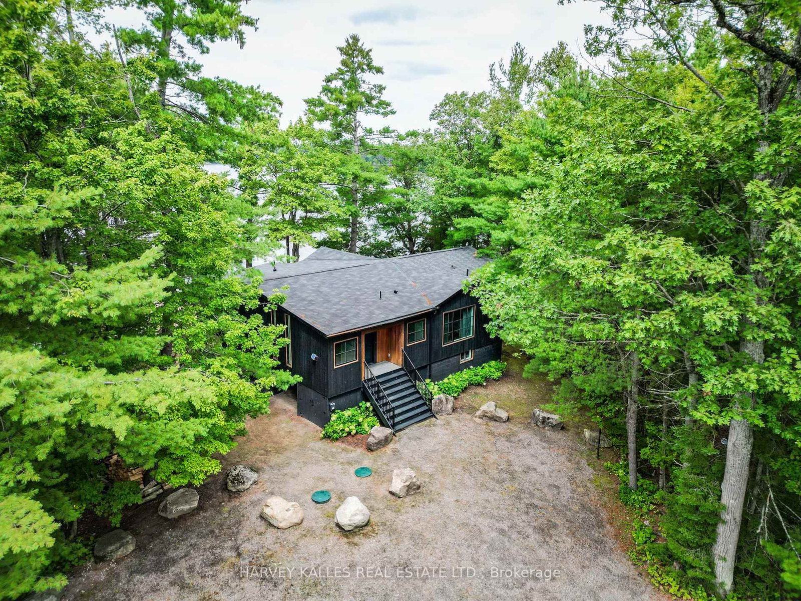 1069 White Eagle Road • Gravenhurst, ON photo 5