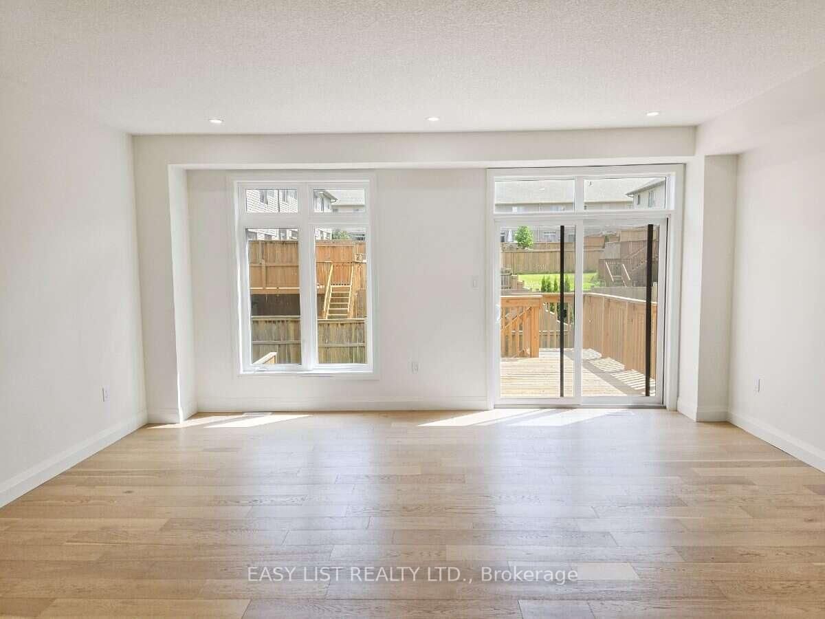10 Kay Crescent • Guelph, ON photo 5