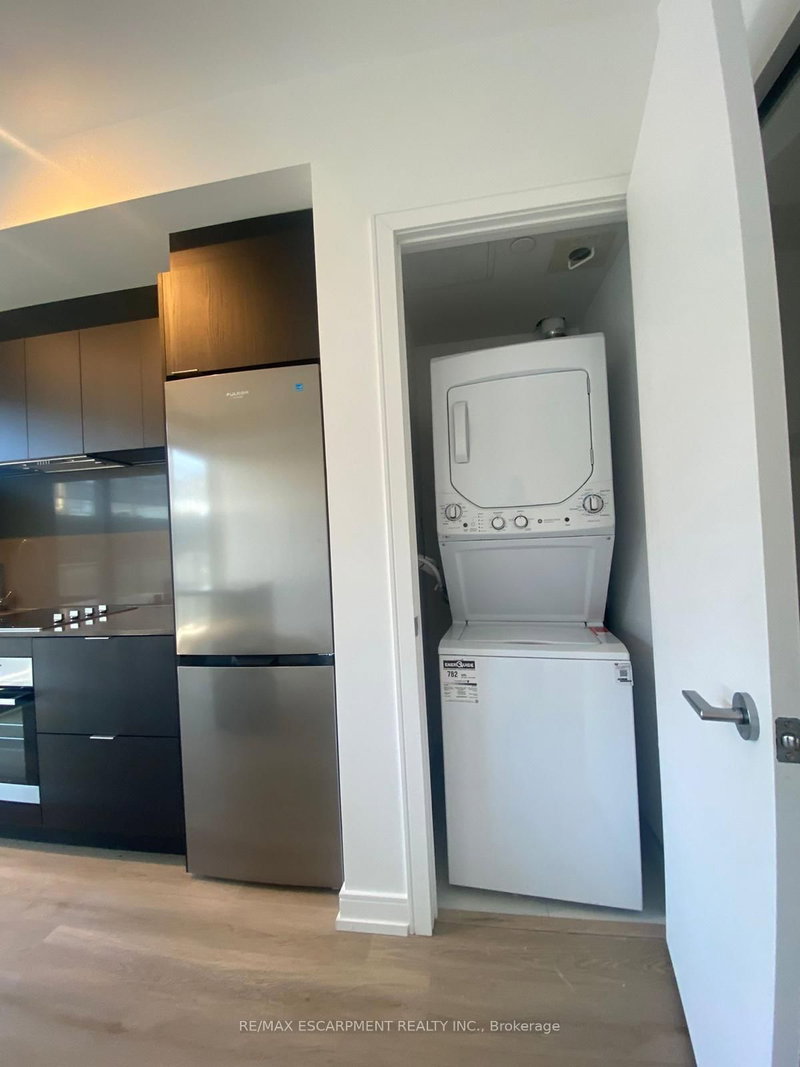 1518 - 1 Jarvis Street E