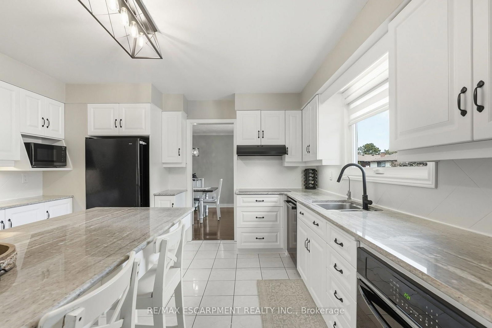 10 Acacia Street • Hamilton, ON photo 14