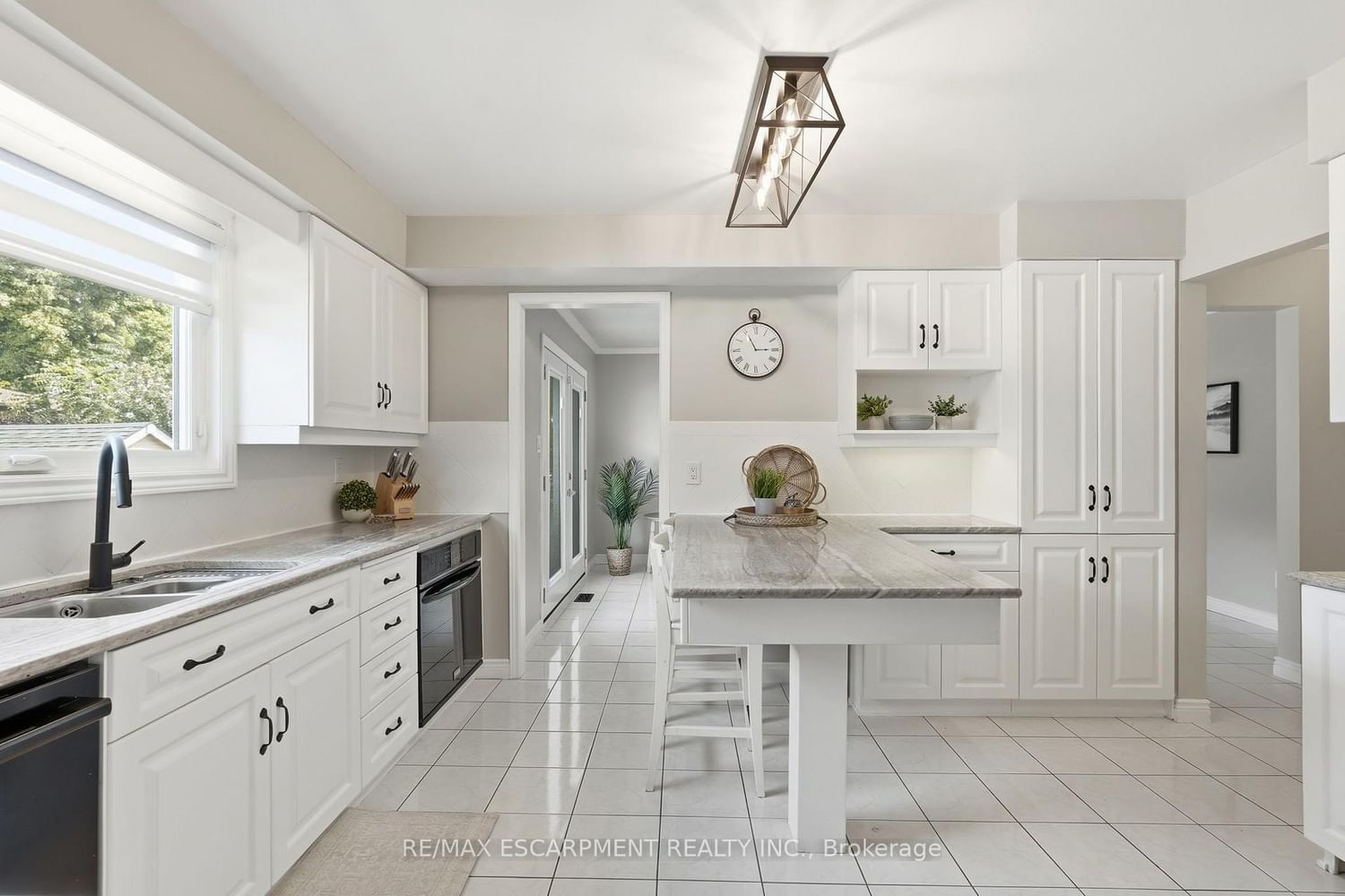 10 Acacia Street • Hamilton, ON photo 15