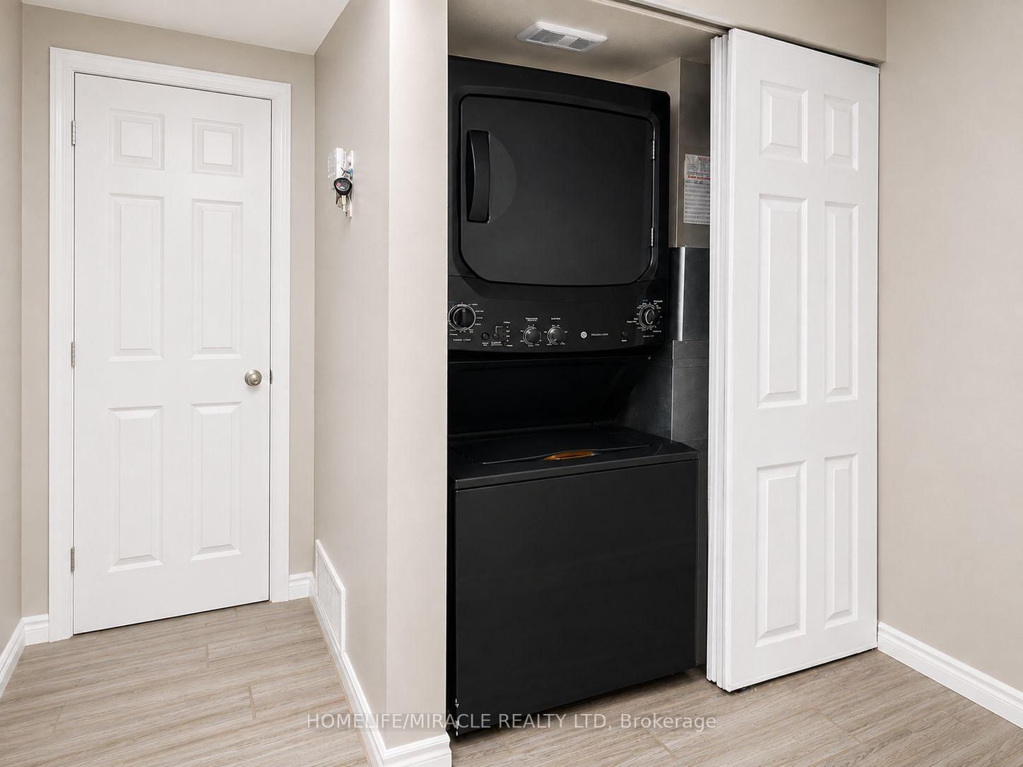 67 Kinzie Avenue • Kitchener, ON photo 40