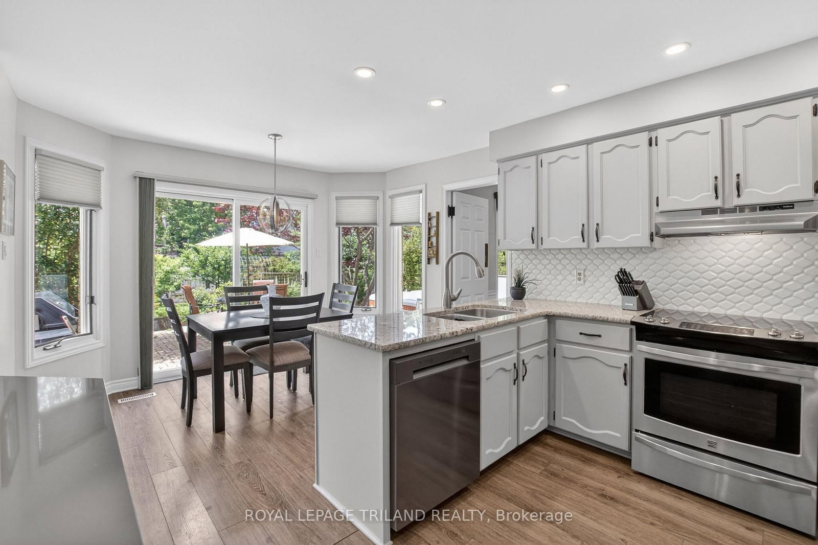 46 Garden Walk • London South, ON photo 12