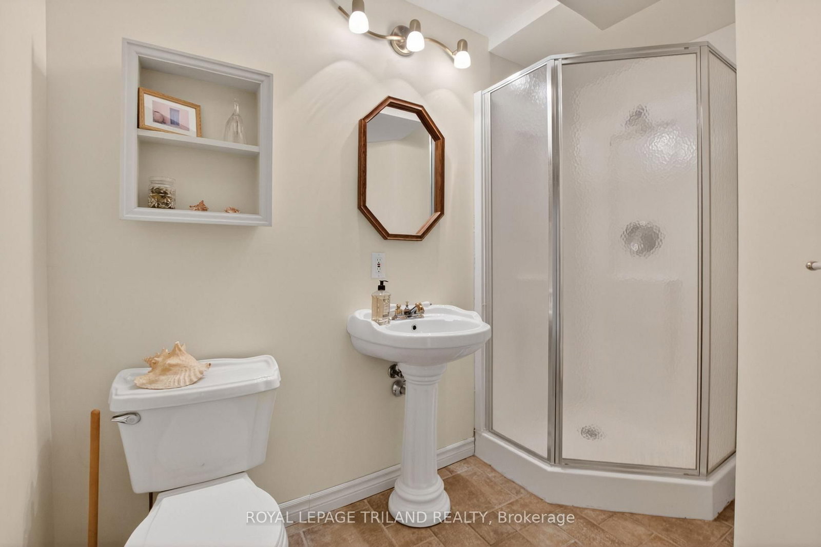 46 Garden Walk • London South, ON photo 32