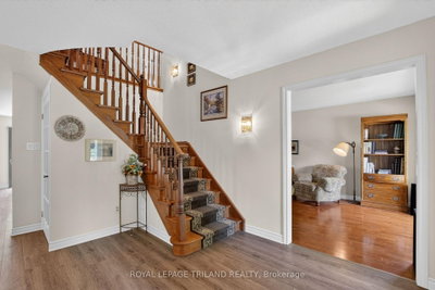 46 Garden Walk • London South, ON photo 5