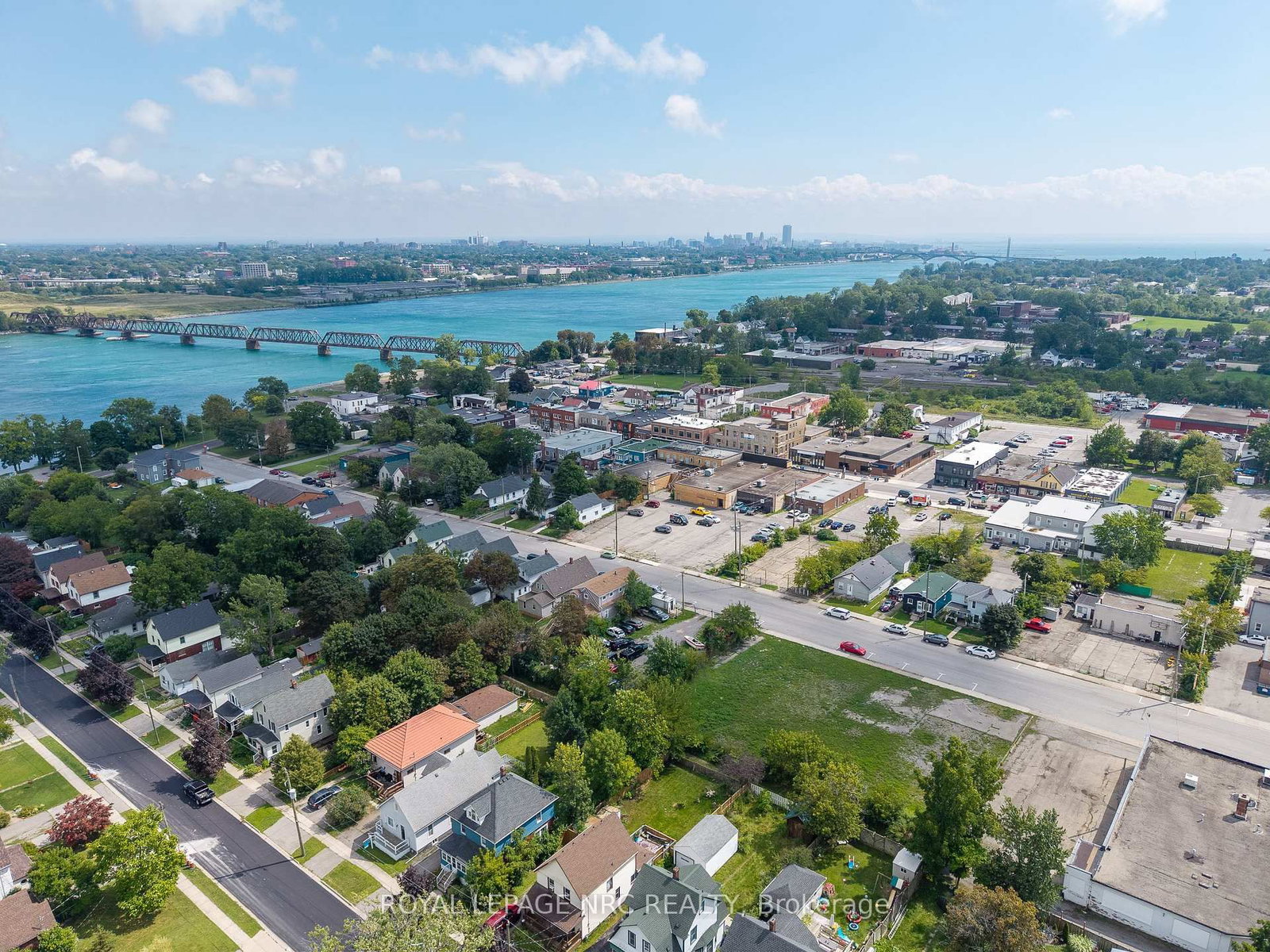 44 Phipps Street • Fort Erie, ON photo 45