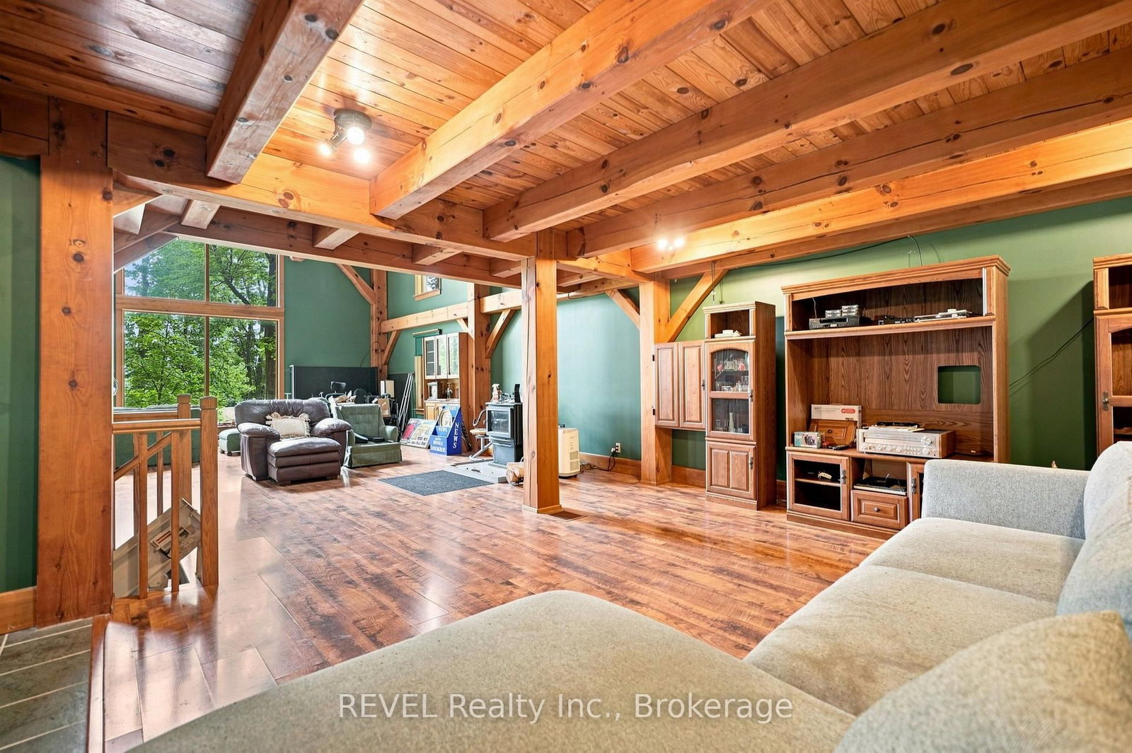 1247 Chippawa Creek Road • Thorold, ON photo 13