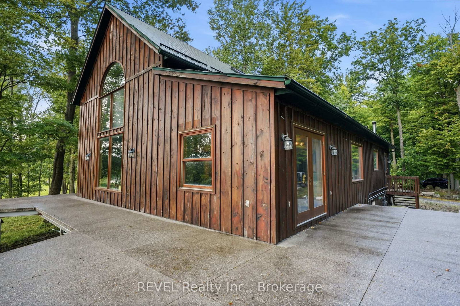 1247 Chippawa Creek Road • Thorold, ON photo 30