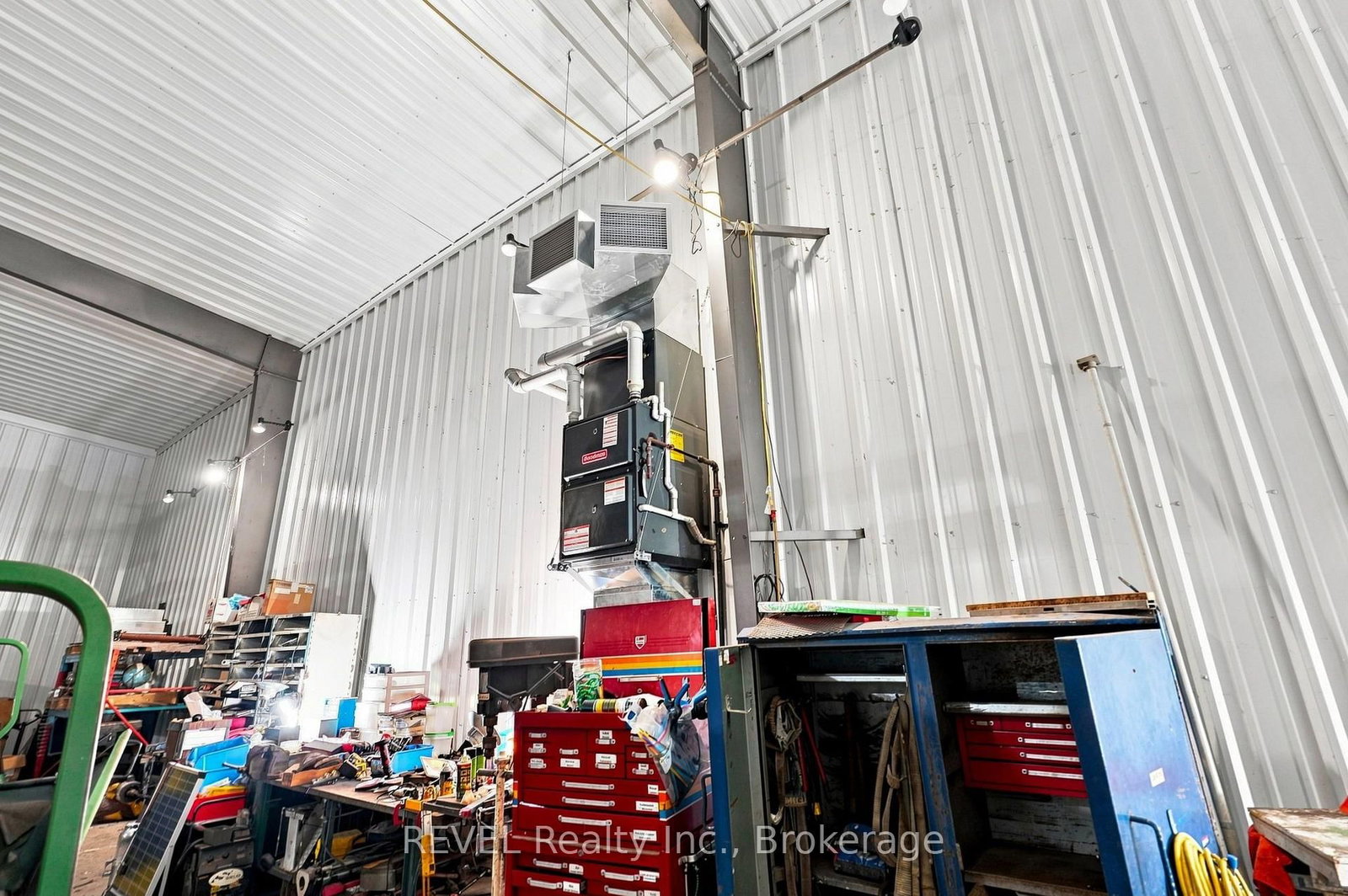 1247 Chippawa Creek Road • Thorold, ON photo 38