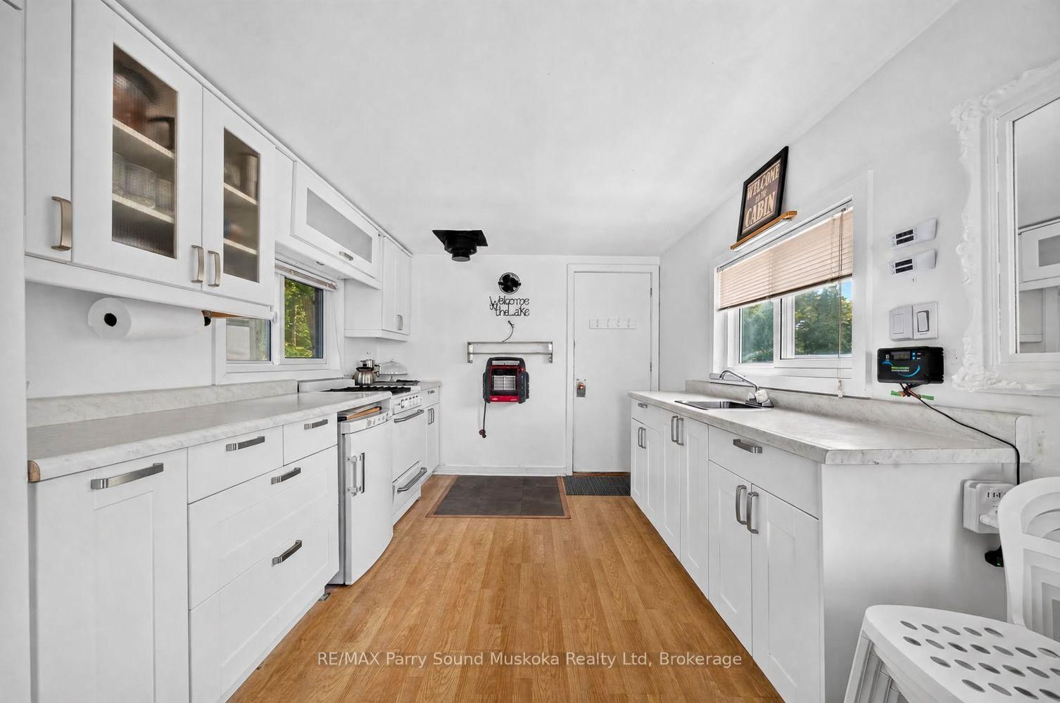 6 Wendy's Lane • McKellar, ON photo 15