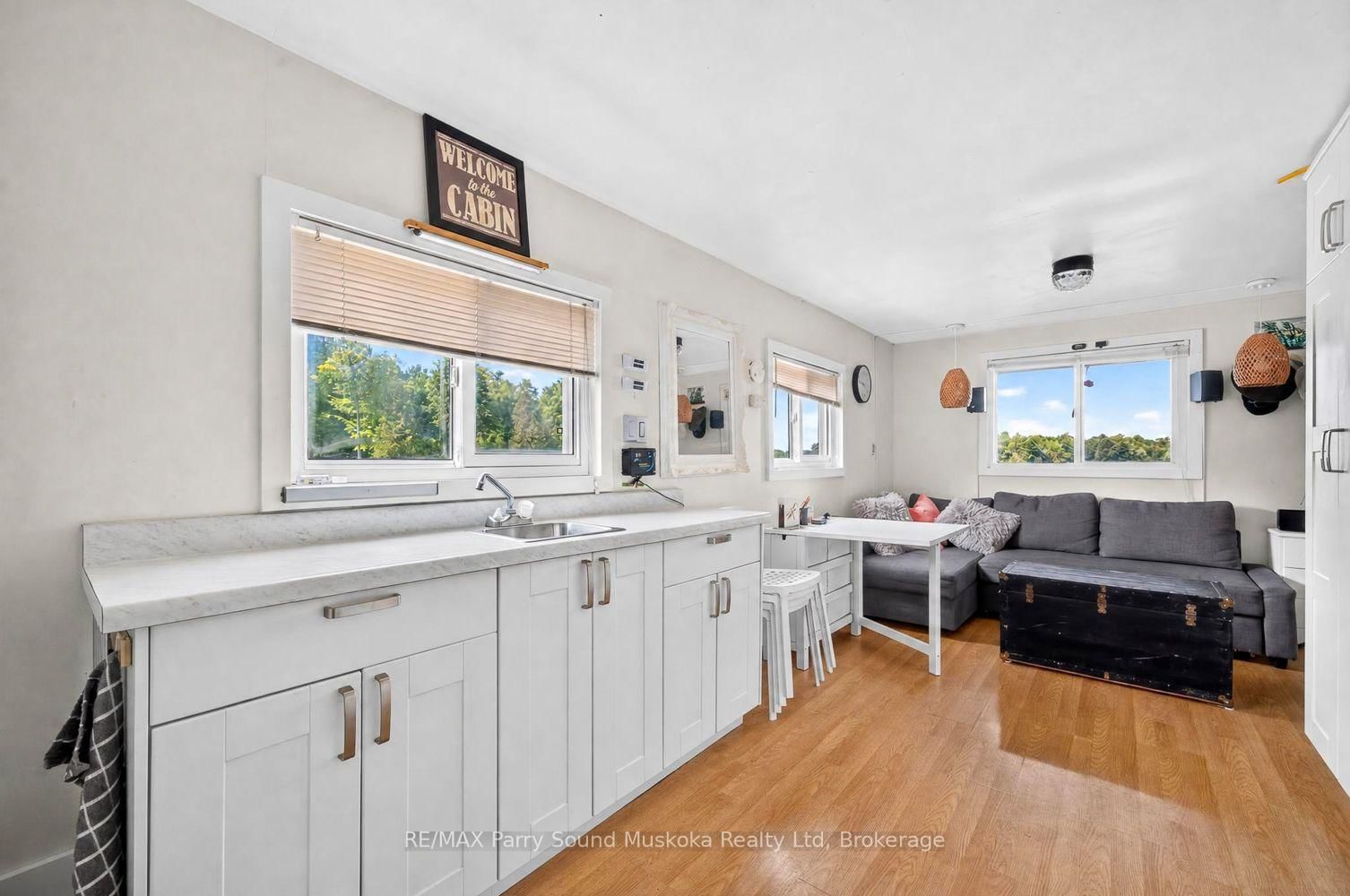 6 Wendy's Lane • McKellar, ON photo 5