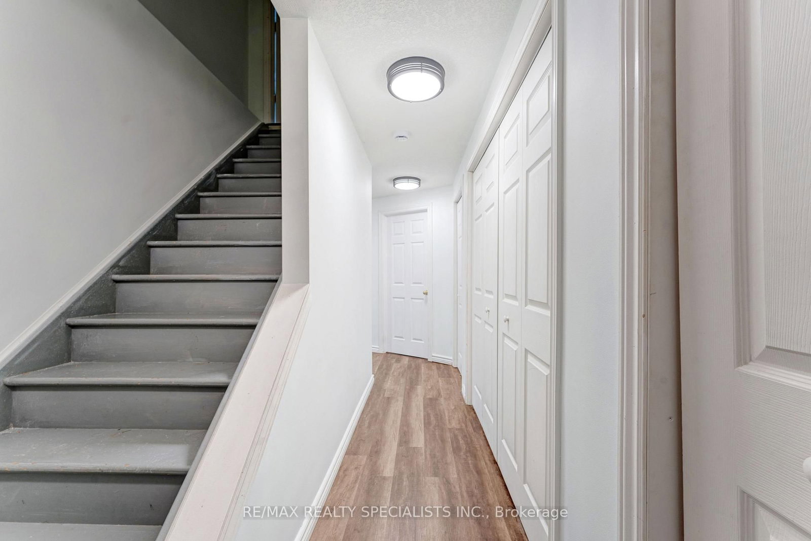 71 MCFARLANE Drive • Cambridge, ON photo 16