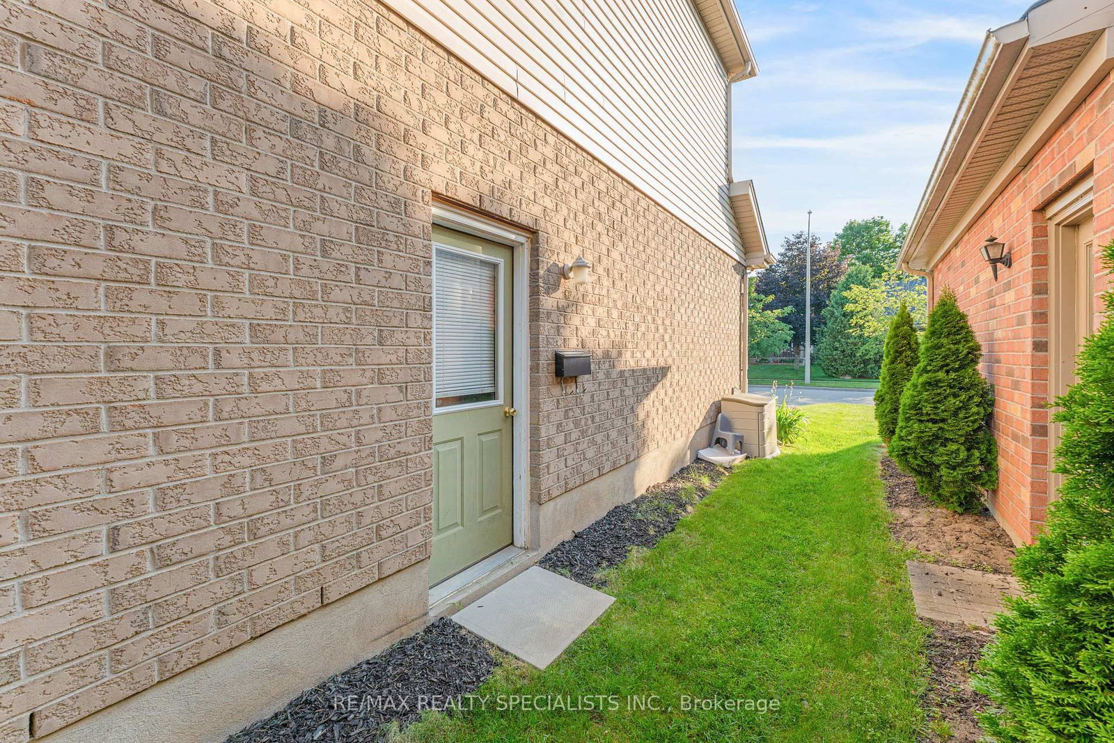 71 MCFARLANE Drive • Cambridge, ON photo 47