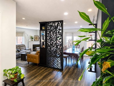 71 MCFARLANE Drive • Cambridge, ON photo 6