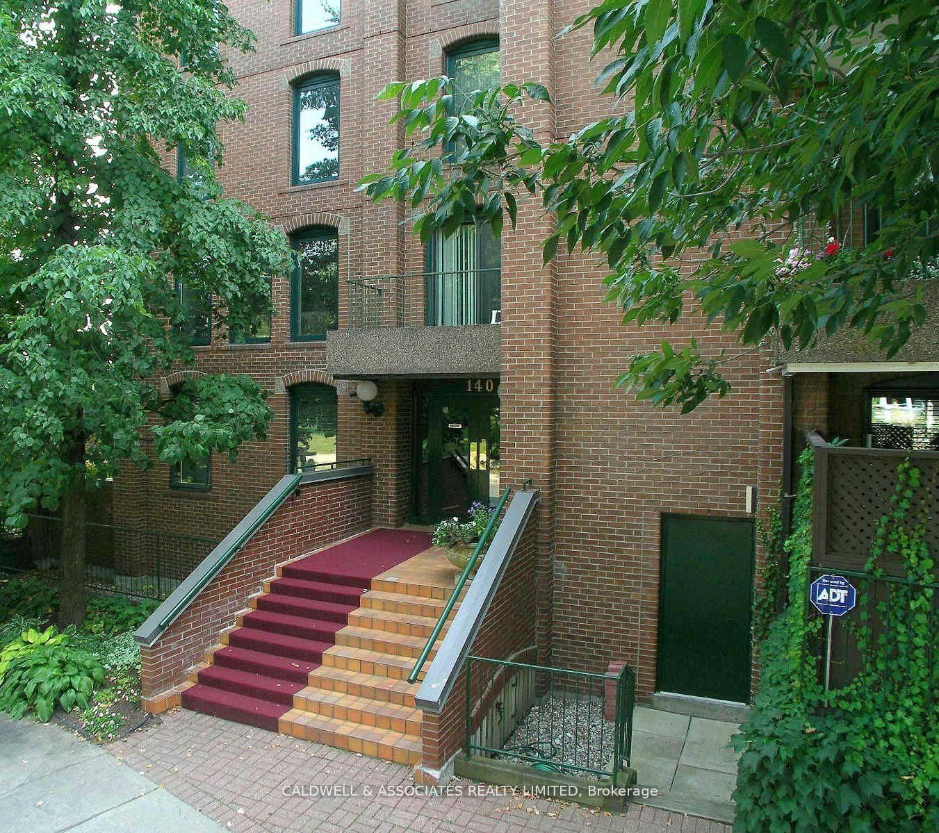 Front view of 1-140 Rideau Terrace, Ottawa