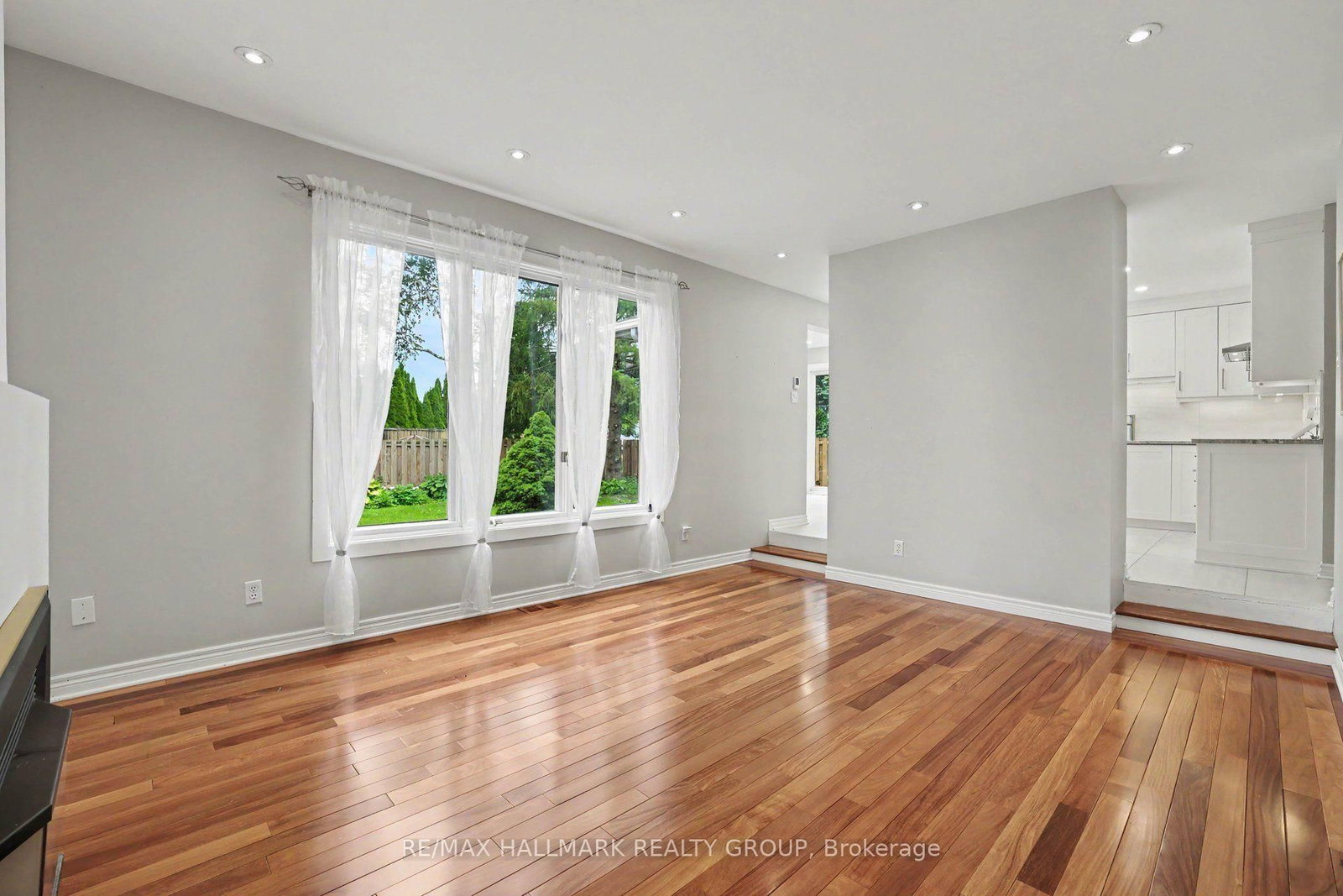 66 Bateman Drive • Ottawa, ON photo 13